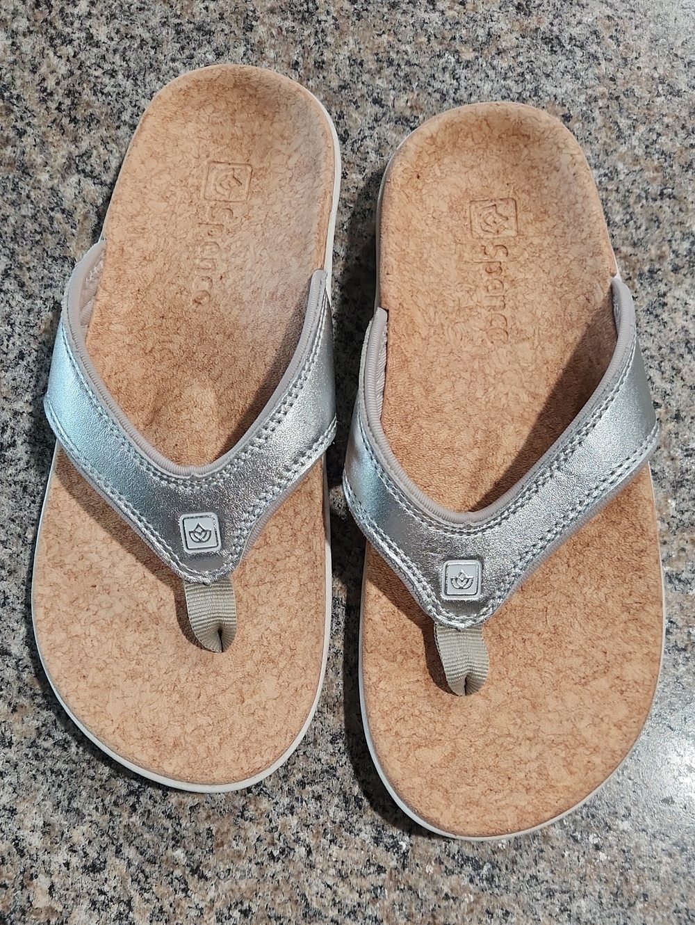 Spenco‎ Women's Silver Metallic Cork-Style Thong Sandals Size 6